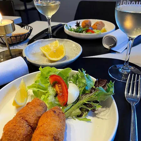 Lehouck ホテル 3*